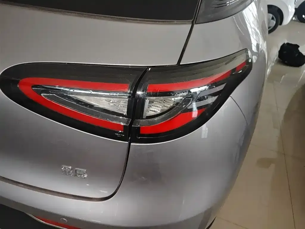 Geely Starburst — фото 10