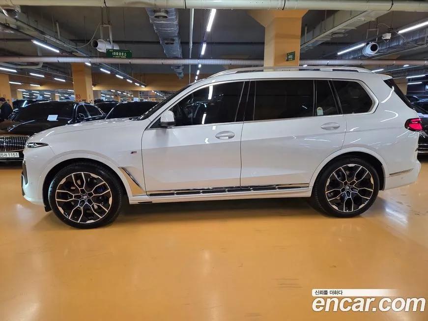 BMW X7 2025 из KR, фото 3