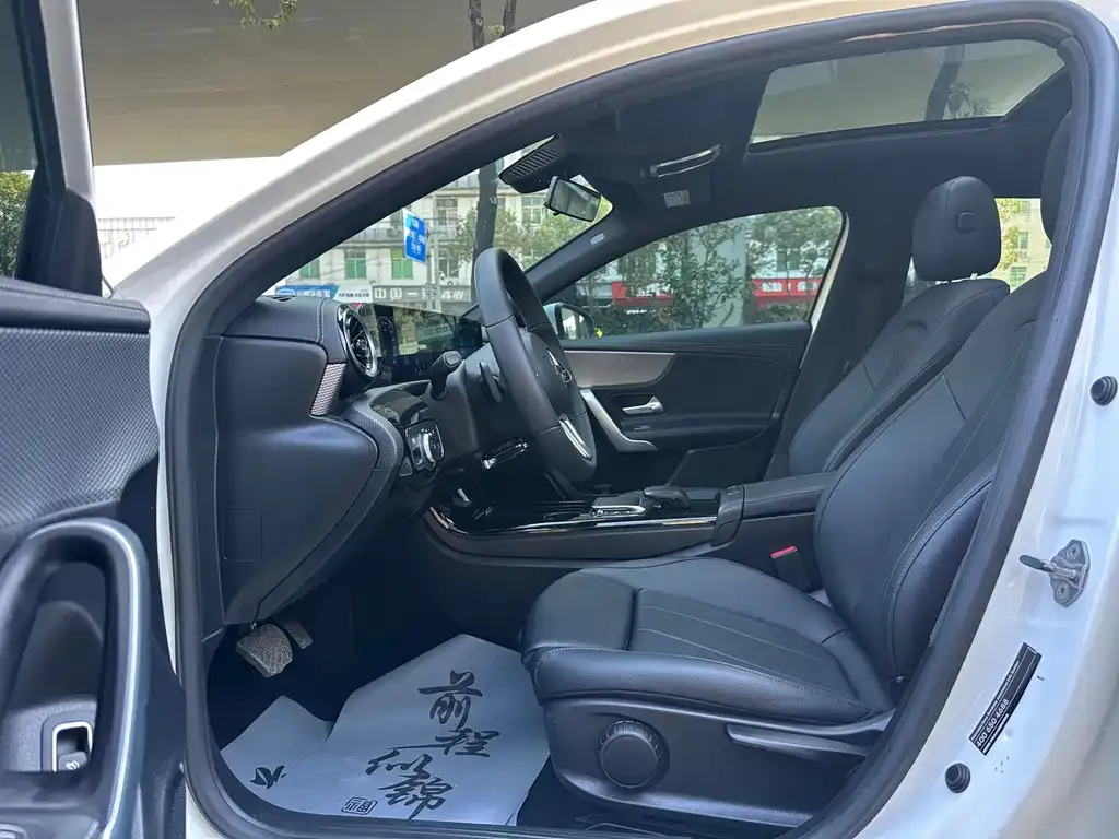 Mercedes-Benz A-Class 2021 из CN, фото 5
