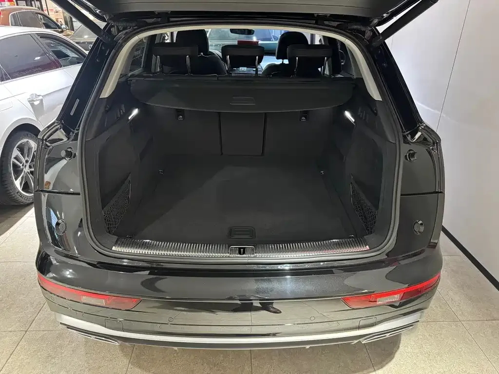 Audi Q5L 2021 из CN, фото 8
