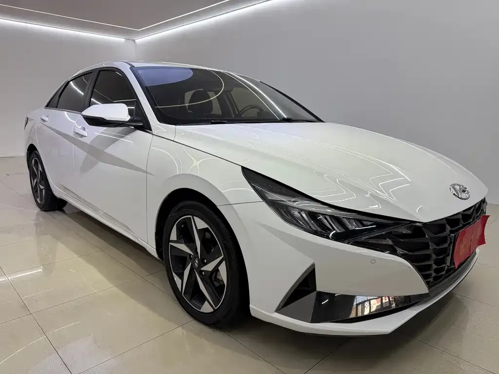 Hyundai Elantra 2022 из CN, фото 3