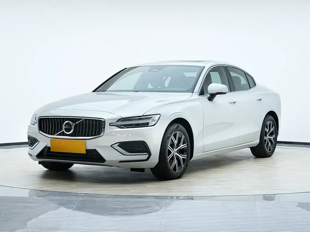 Volvo S60 2026 из CN, фото 1