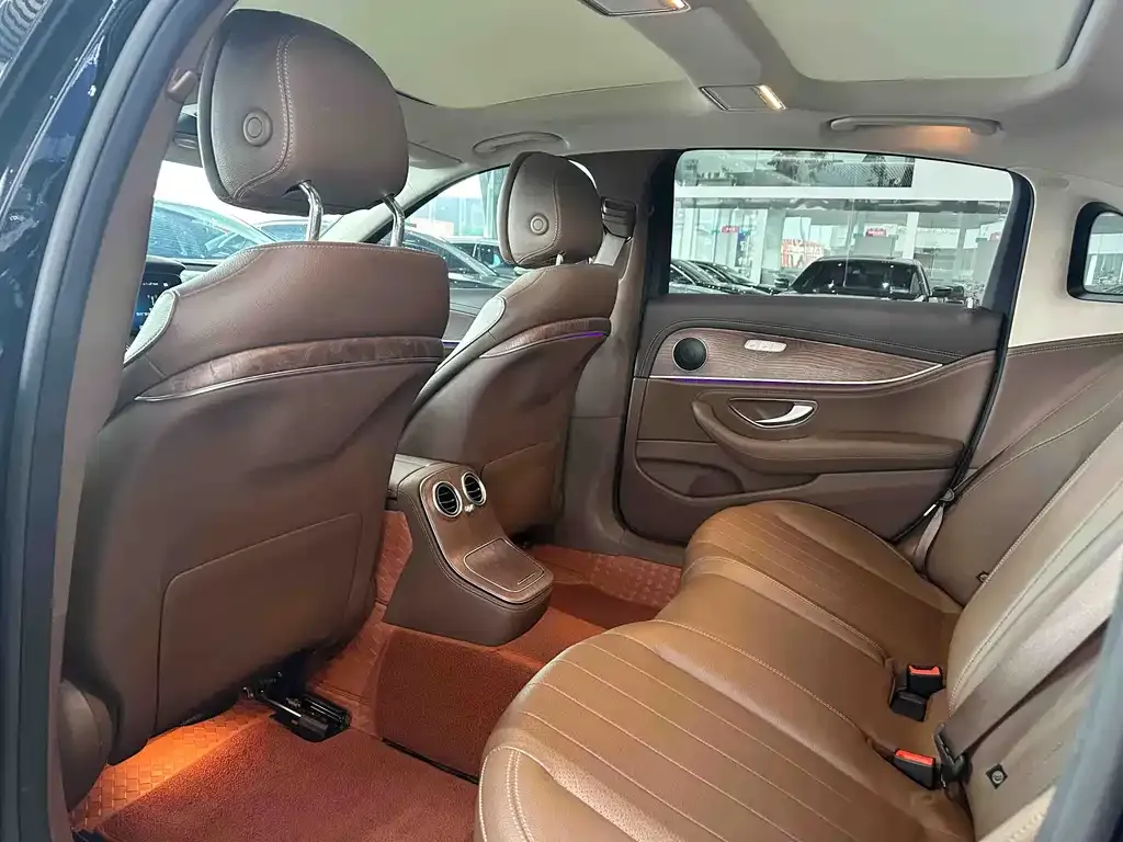 Mercedes-Benz E-Class 2023 из CN, фото 10