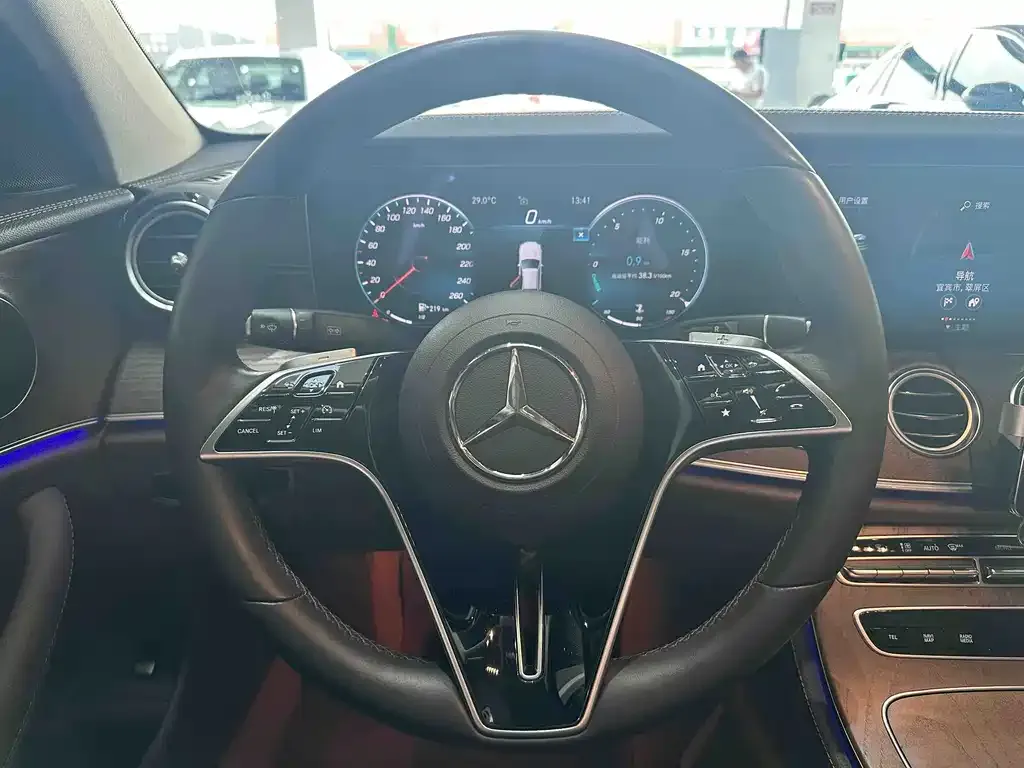 Mercedes-Benz E-Class 2023 из CN, фото 7