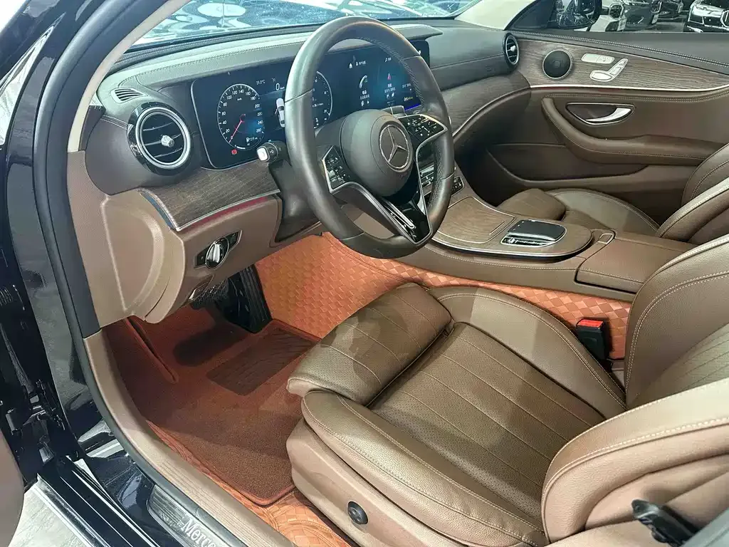 Mercedes-Benz E-Class 2023 из CN, фото 6