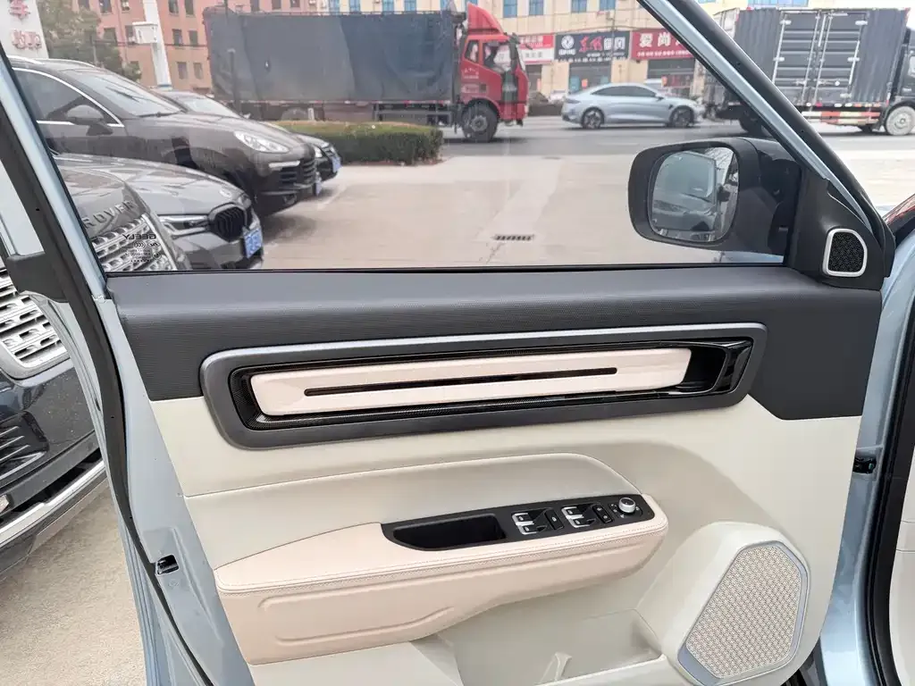 Geely Icon 2023 из CN, фото 4