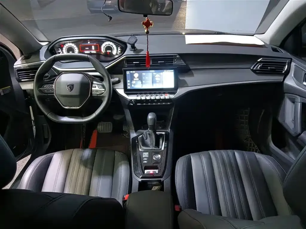Peugeot 408 2022 из CN, фото 10