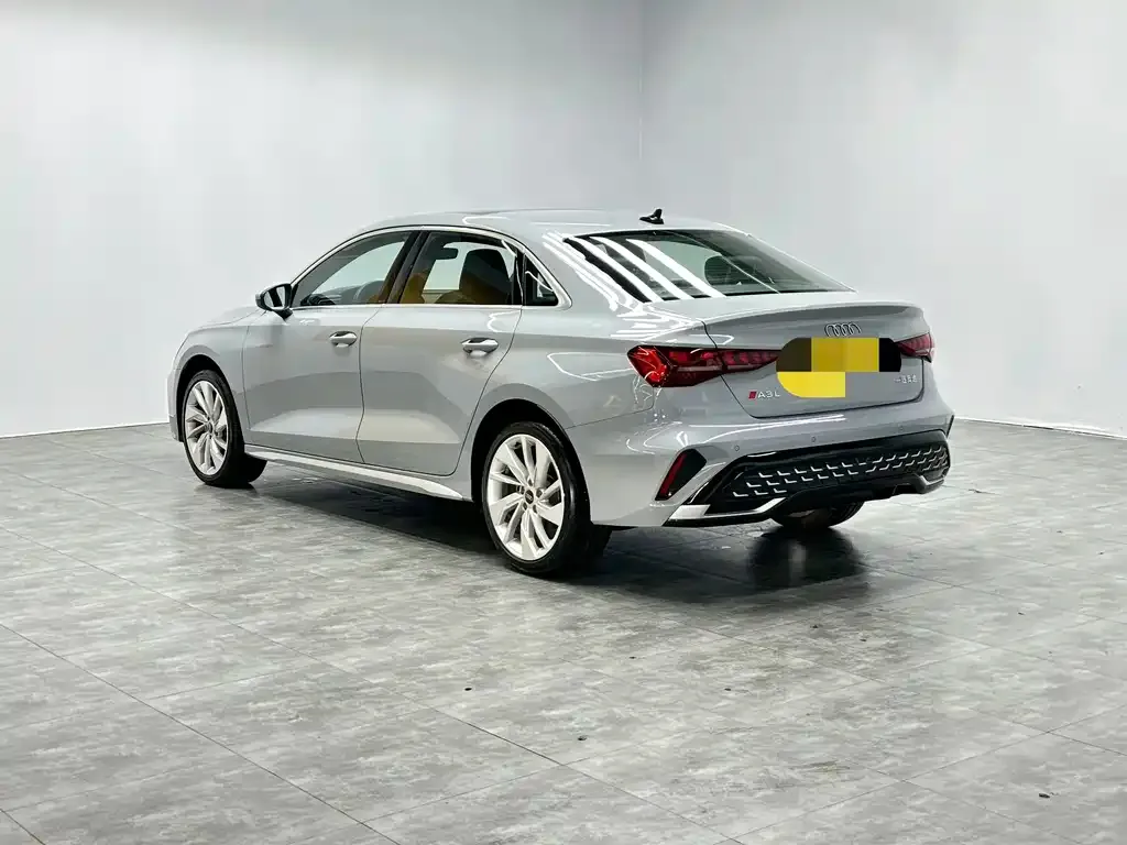 Audi A3 2024 из CN, фото 9
