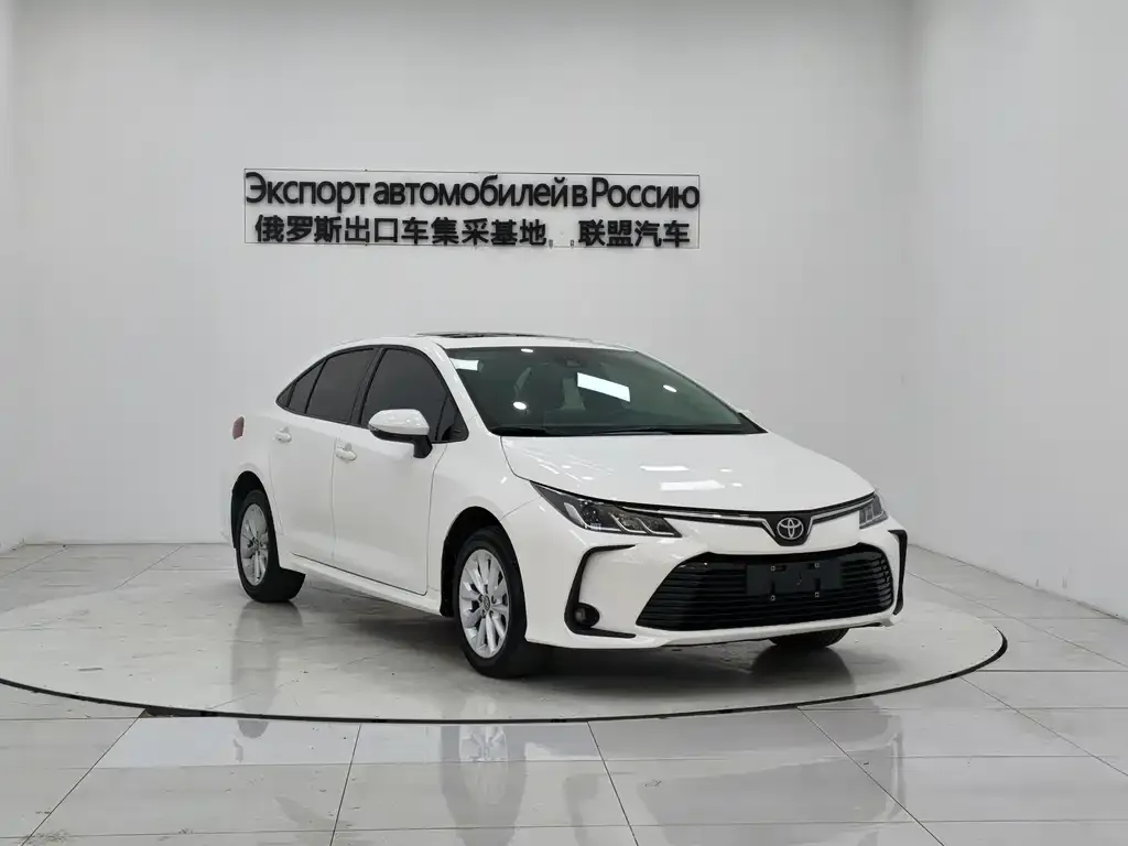 Toyota Corolla 2022 из CN, фото 1
