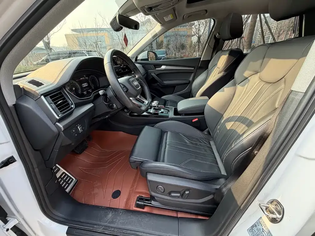 Audi Q5L 2021 из CN, фото 6
