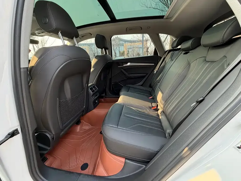 Audi Q5L 2021 из CN, фото 3