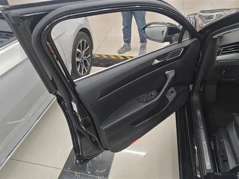 Volkswagen Magotan 2021 из CN, фото 5