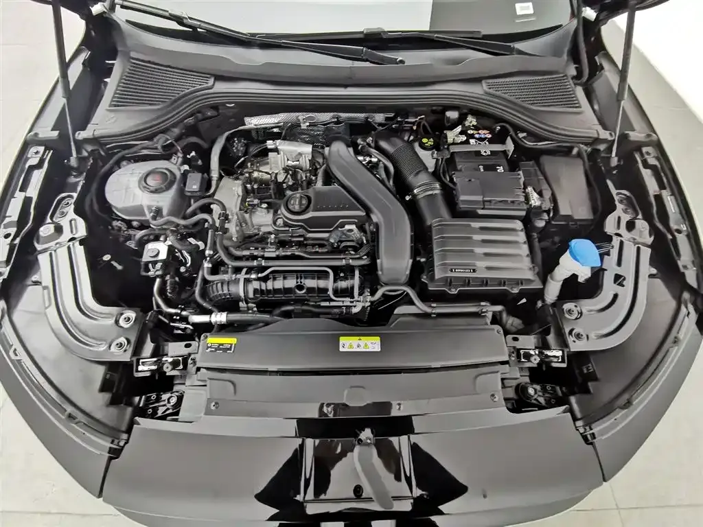 Volkswagen Magotan 2025 из CN, фото 10