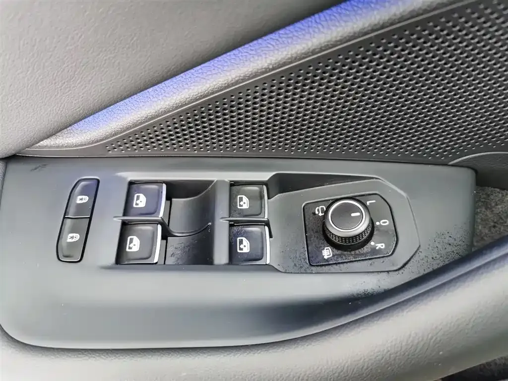 Volkswagen Magotan 2025 из CN, фото 7