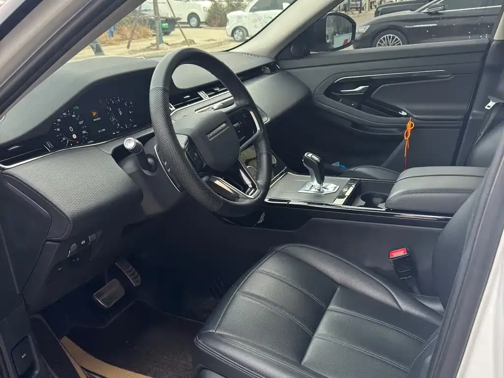 Land Rover Evoque 2022 из CN, фото 2