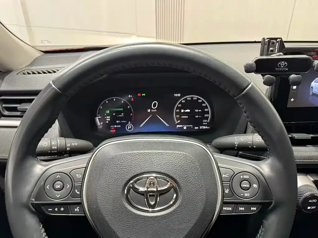 Toyota Wildlander 2023 из CN, фото 2