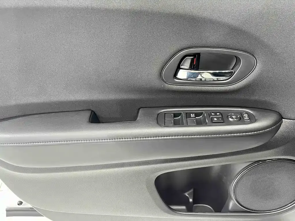 Honda Vezel 2022 из CN, фото 9