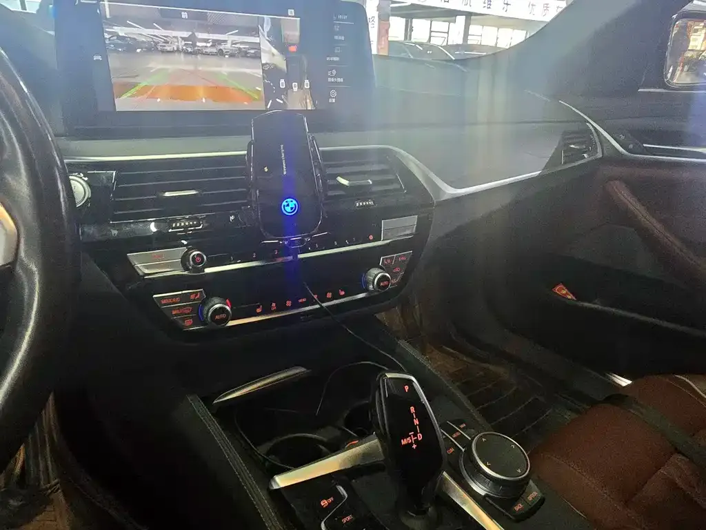BMW 5 Series 2021 из CN, фото 4