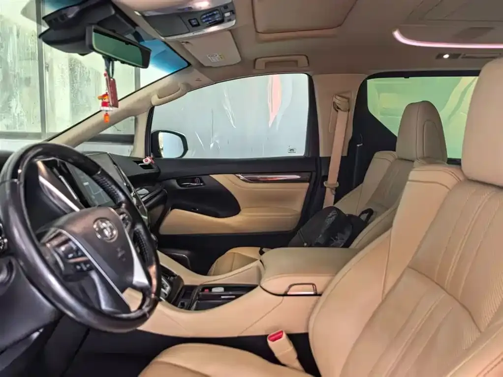 Toyota Alphard 2021 из CN, фото 4
