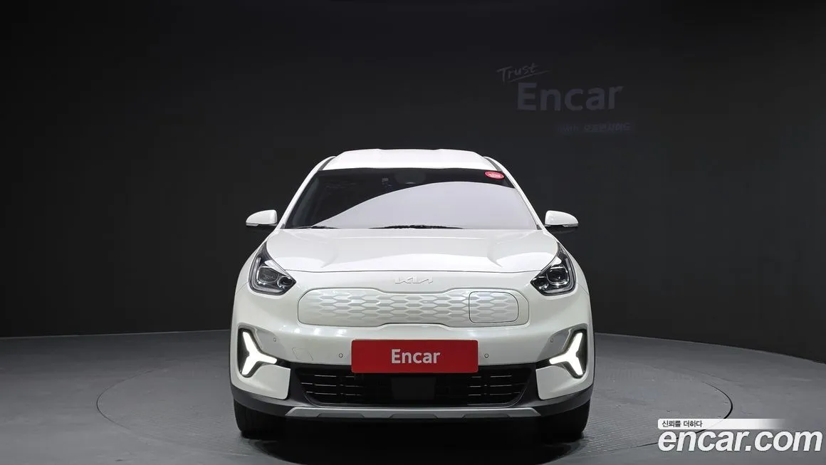 Kia Niro 2023 из KR, фото 3