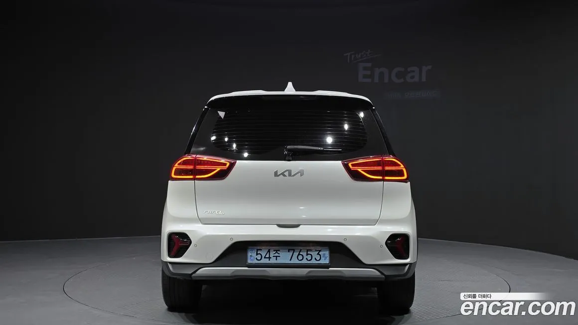 Kia Niro 2023 из KR, фото 2