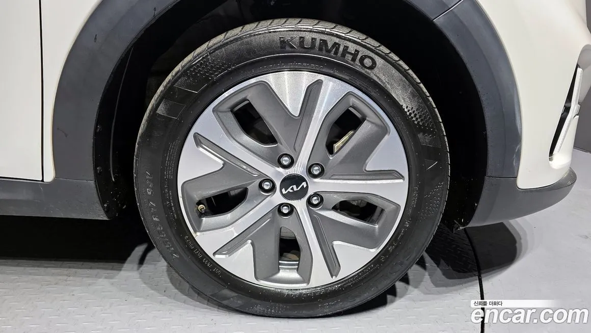 Kia Niro 2023 из KR, фото 9