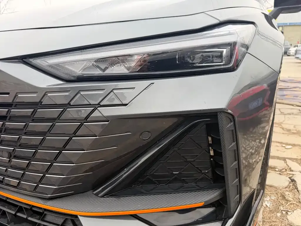 Changan UNI-V 2023 из CN, фото 3