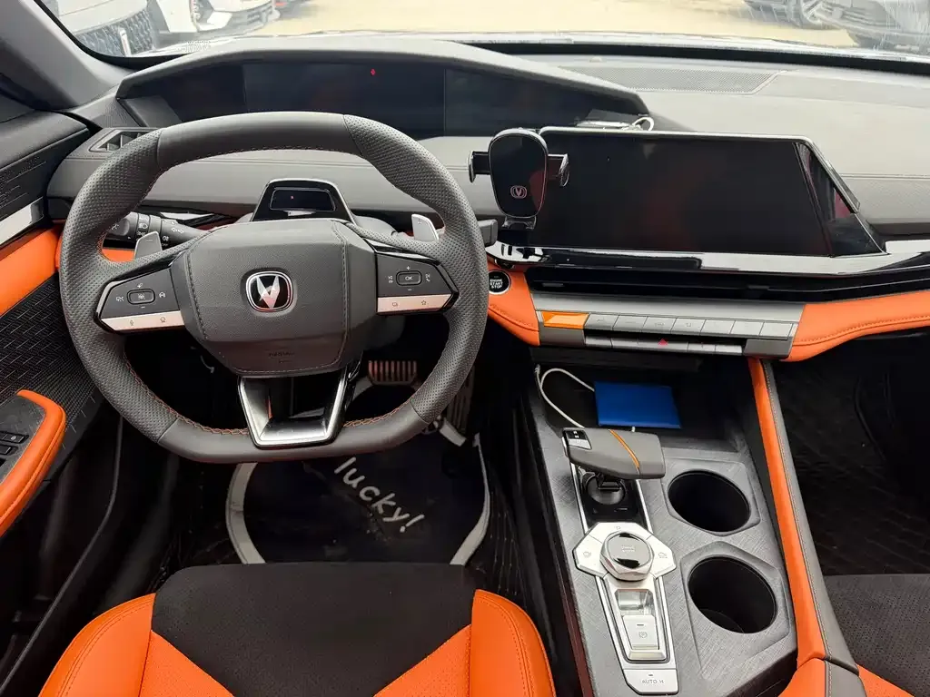 Changan UNI-V 2023 из CN, фото 5