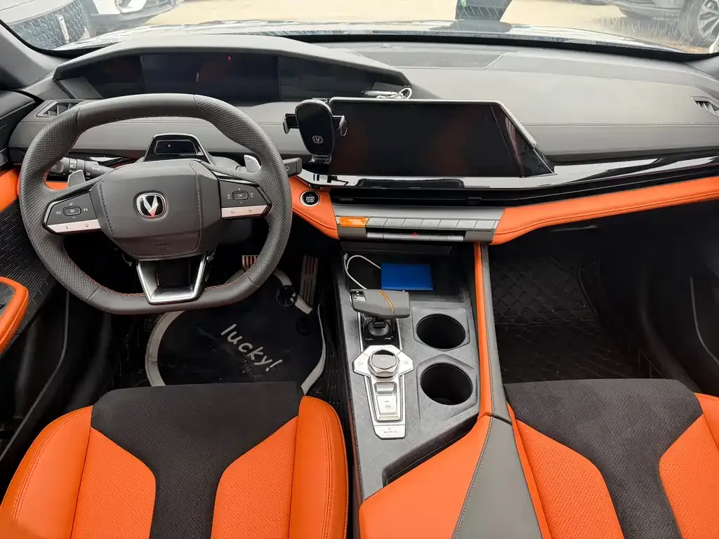 Changan UNI-V 2023 из CN, фото 7