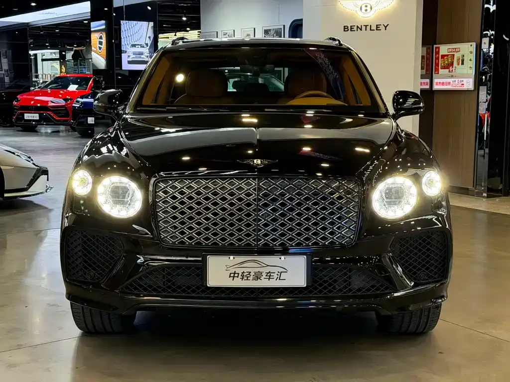 Bentley Bentayga 2022 из CN, фото 8