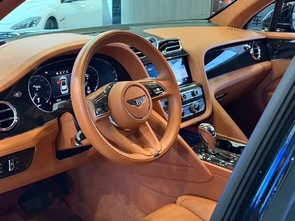Bentley Bentayga 2022 из CN, фото 6