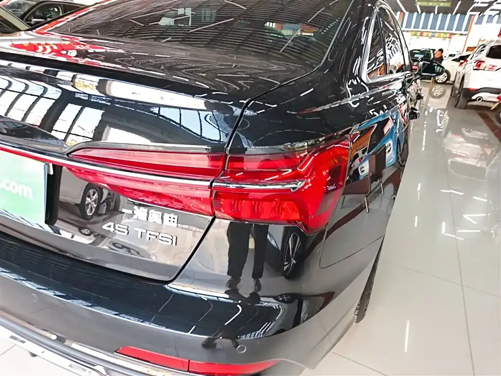 Audi A6L 2022 из CN, фото 5