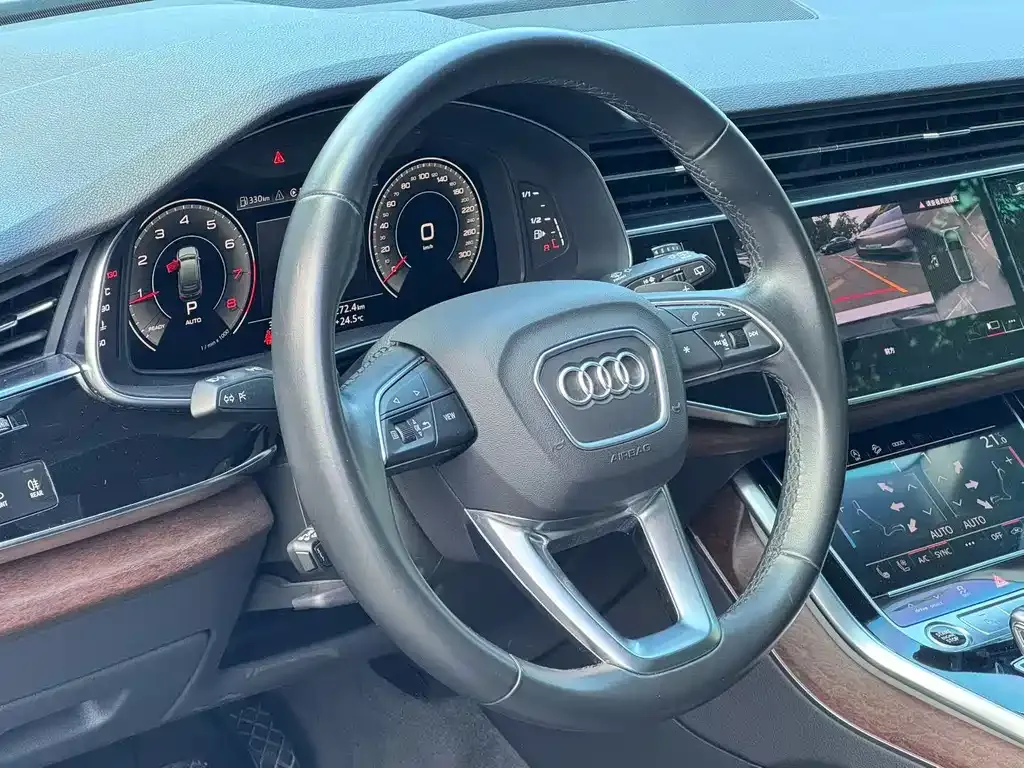 Audi Q7 2021 из CN, фото 6