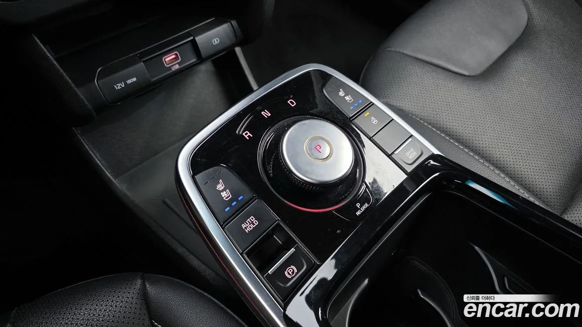 Kia Niro — фото 10