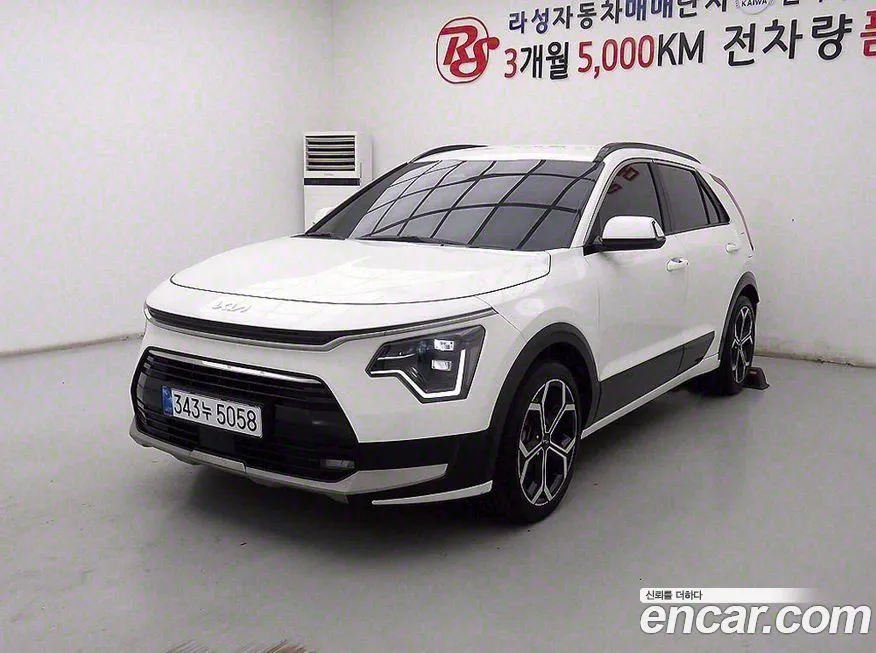Kia Niro — фото 1