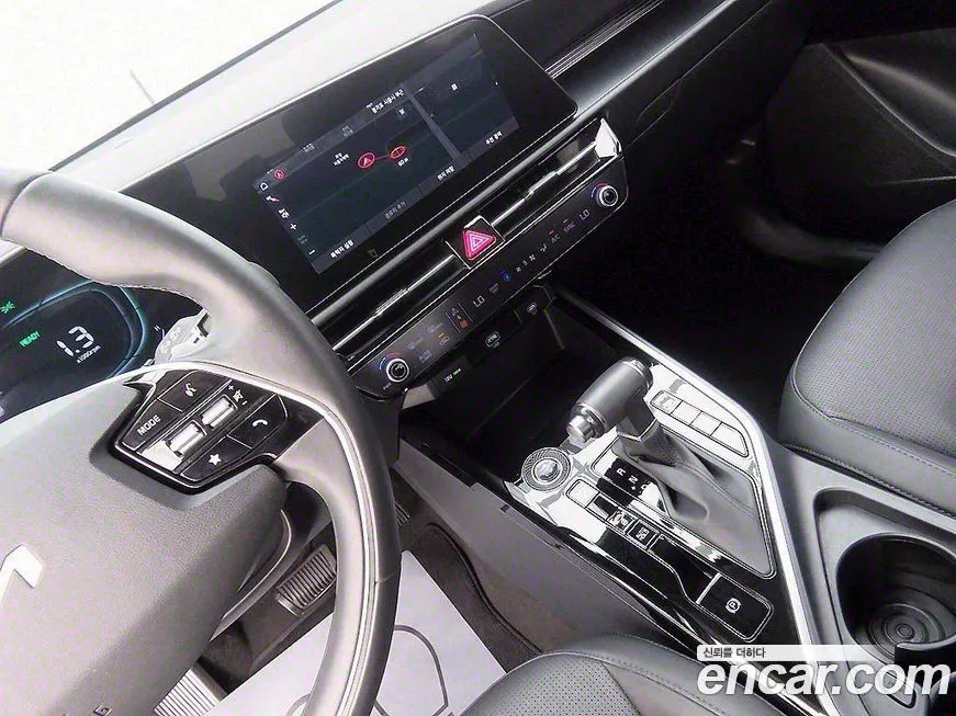 Kia Niro — фото 10