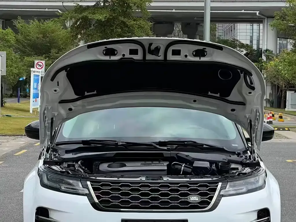 Land Rover Evoque PHEV 2023 из CN, фото 8