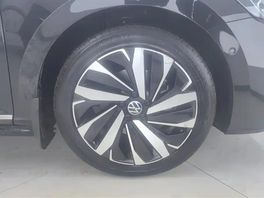 Volkswagen Passat — фото 9