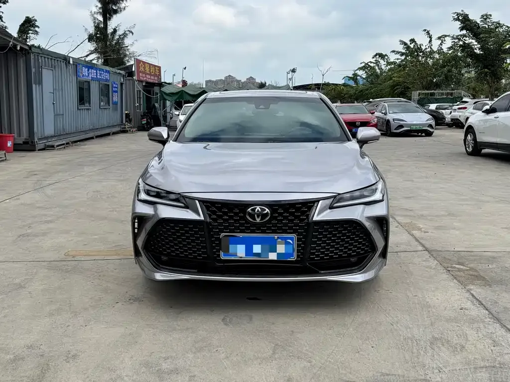 Toyota Avalon 2024 из CN, фото 1
