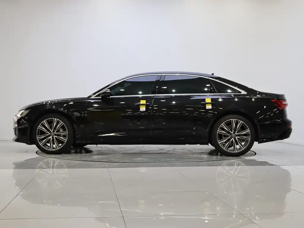 Audi A6L 2021 из CN, фото 4