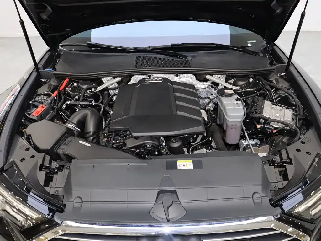 Audi A6L 2021 из CN, фото 5