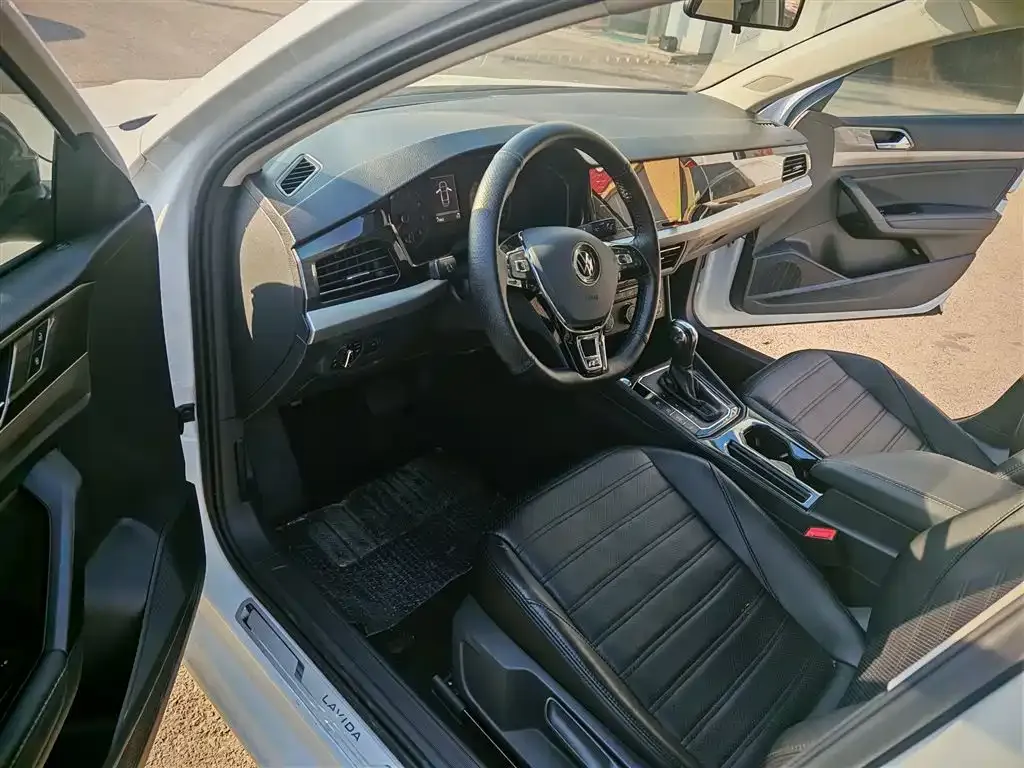 Volkswagen Lavida 2021 из CN, фото 8