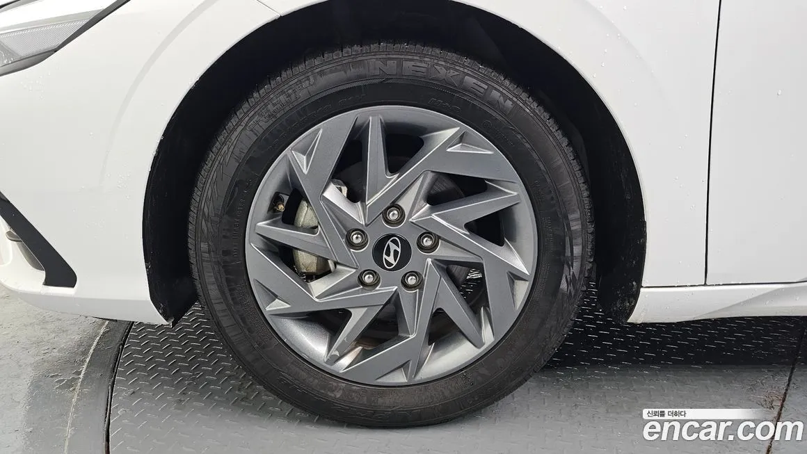 Hyundai AVANTE — фото 4