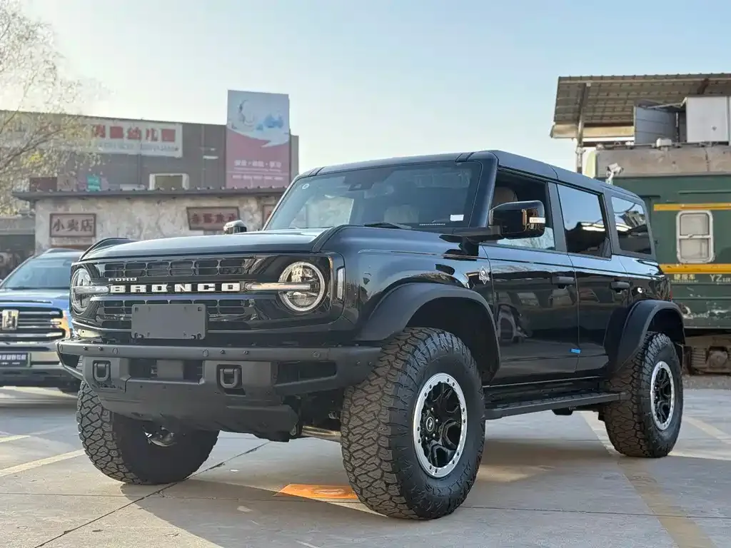 Ford Bronco 2025 из CN, фото 1