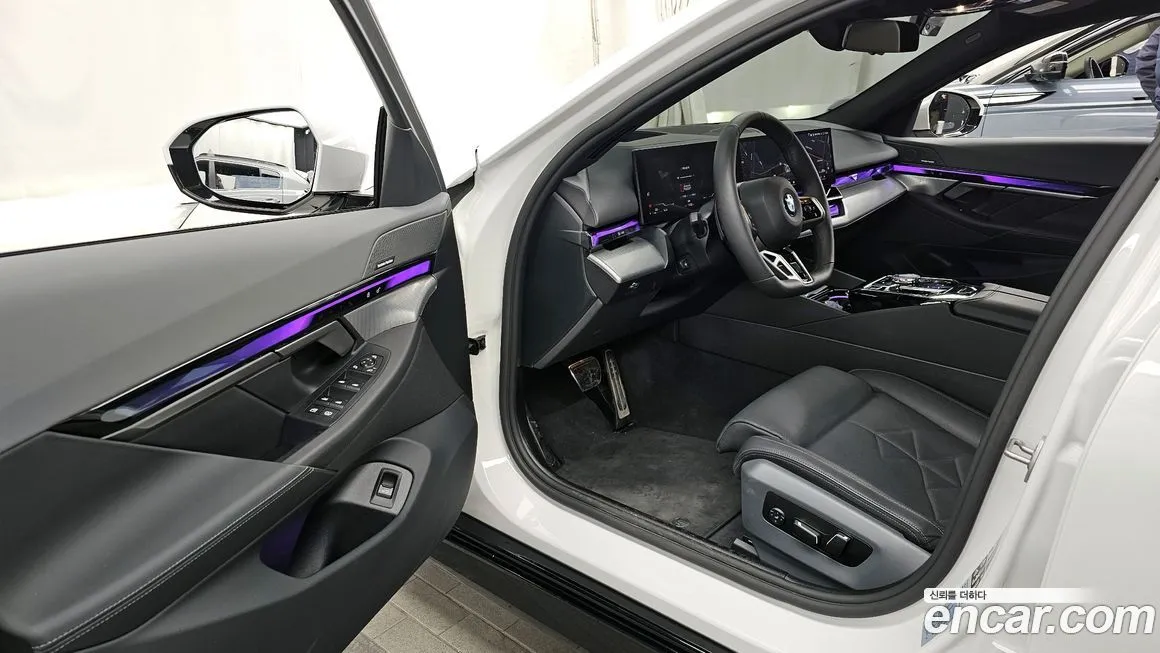 BMW 5-Series 2025 из KR, фото 10
