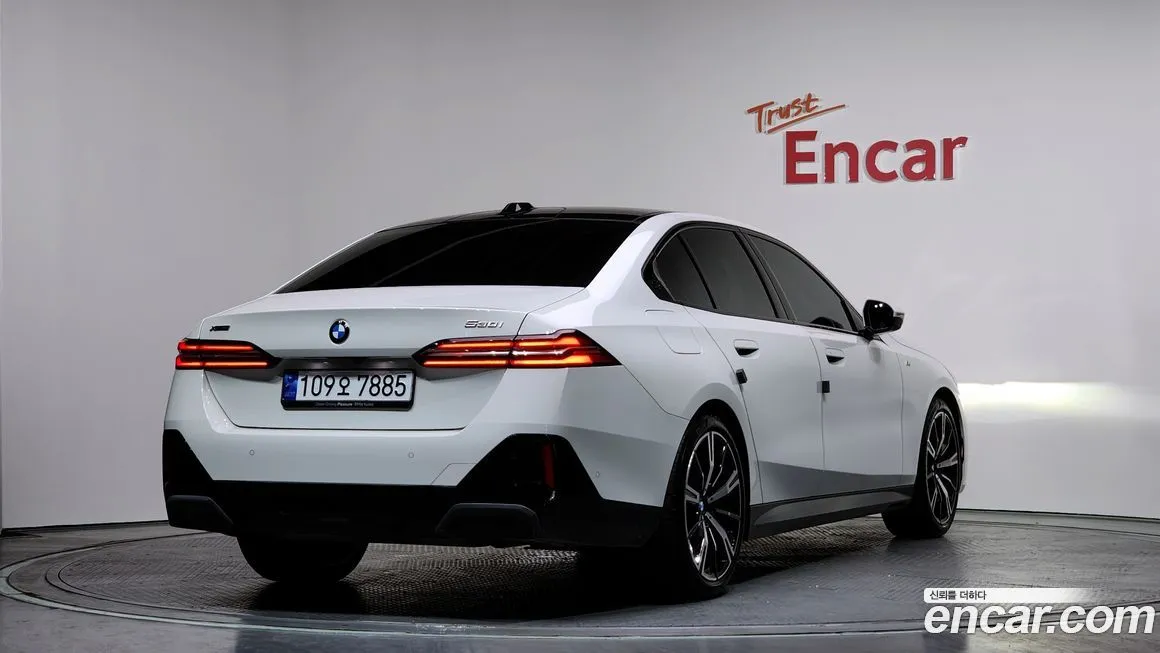 BMW 5-Series 2025 из KR, фото 3