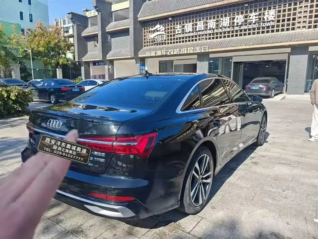 Audi A6L 2023 из CN, фото 6