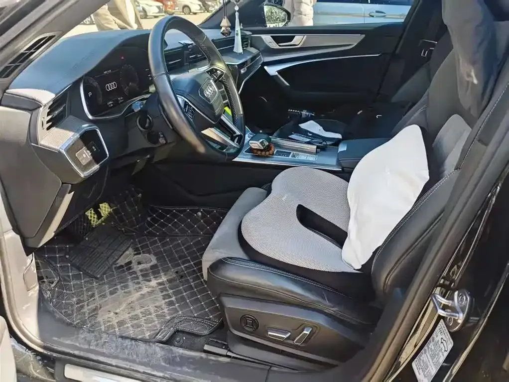 Audi A6L 2023 из CN, фото 5