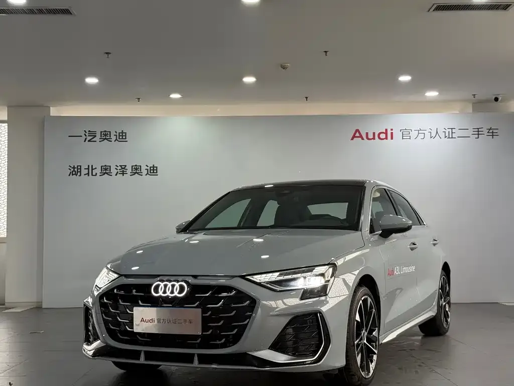 Audi A3 2024 из CN, фото 1