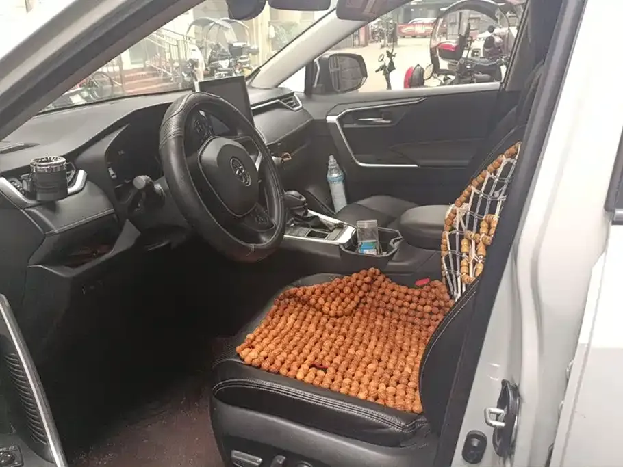 Toyota RAV4 2023 из CN, фото 9